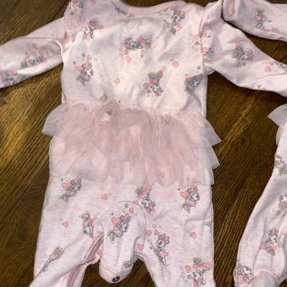 Minnie Mouse Disney baby ruffle butt pajamas - Picture 2 of 3